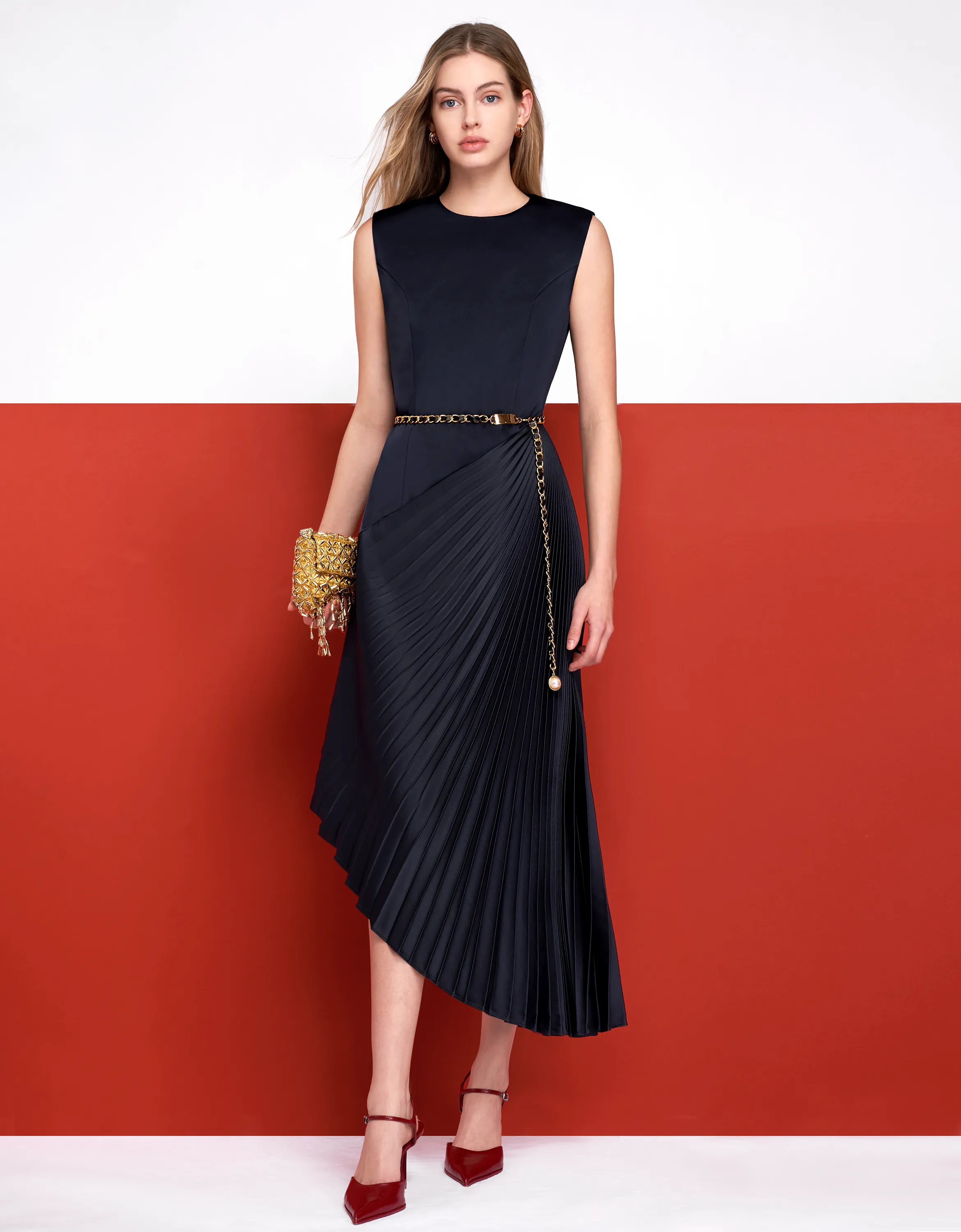 Asymmetric Pleated Hem Midi Dress
