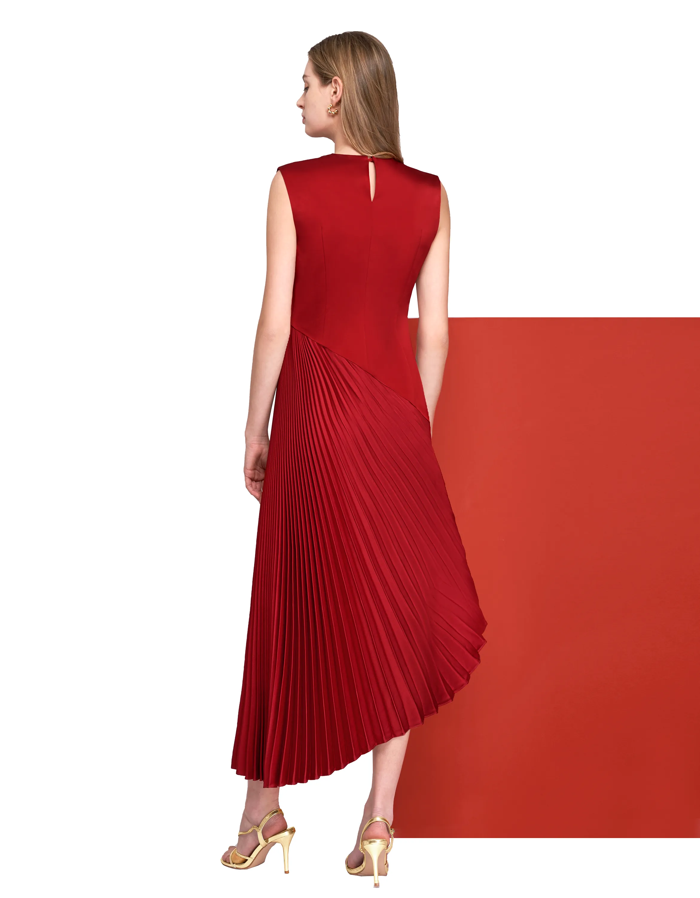 Asymmetric Pleated Hem Midi Dress