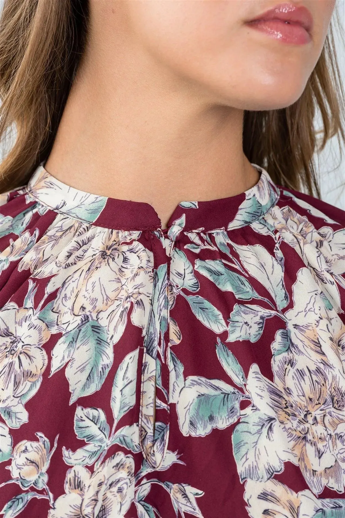Burgundy Floral Print Front Keyhole Top / 2-2-2