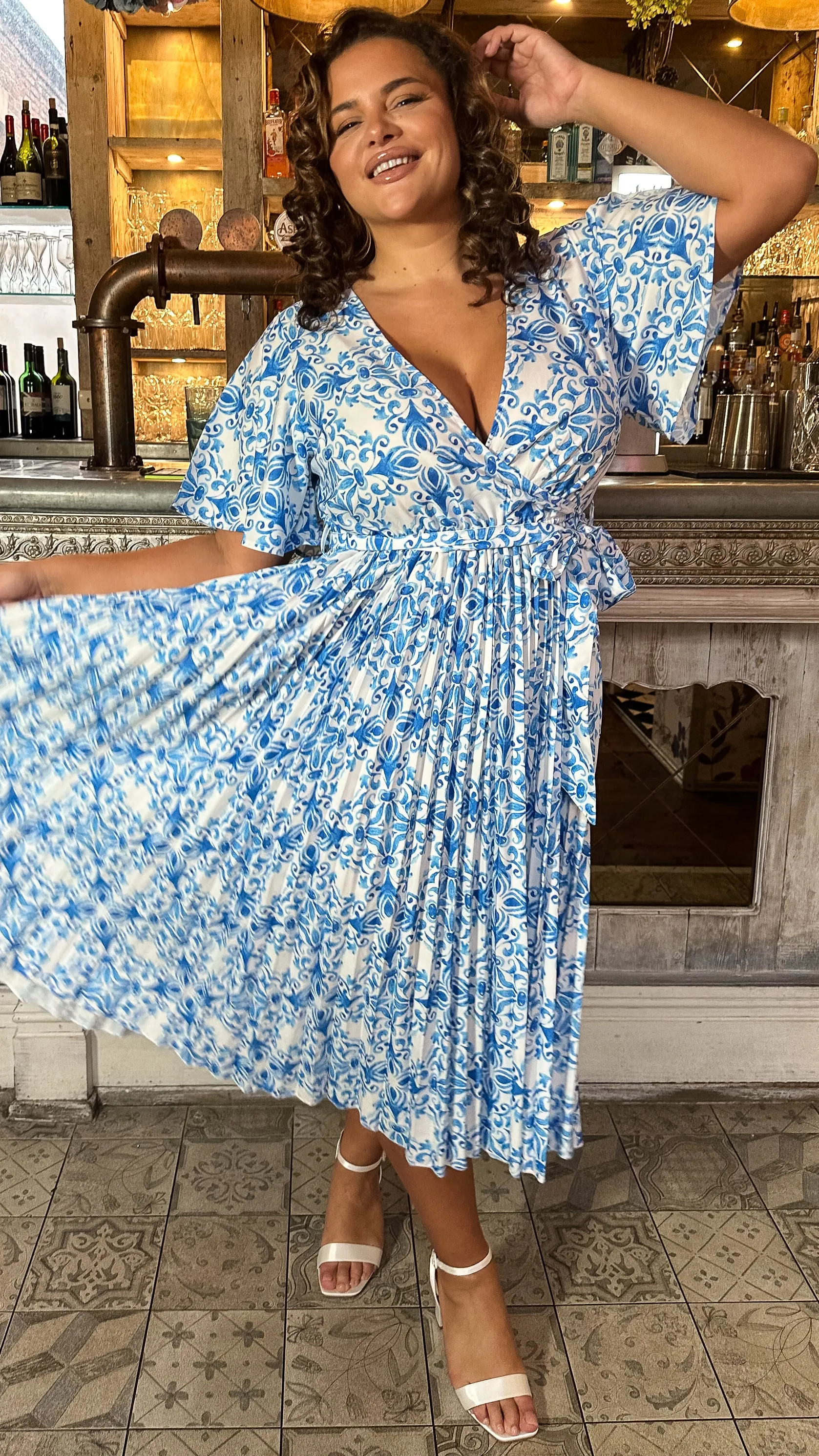 CurveWow Short Sleeve Pleated Wrap Dress Blue Print