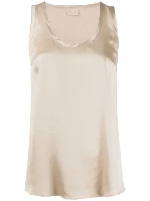 Loose-fit sleeveless top