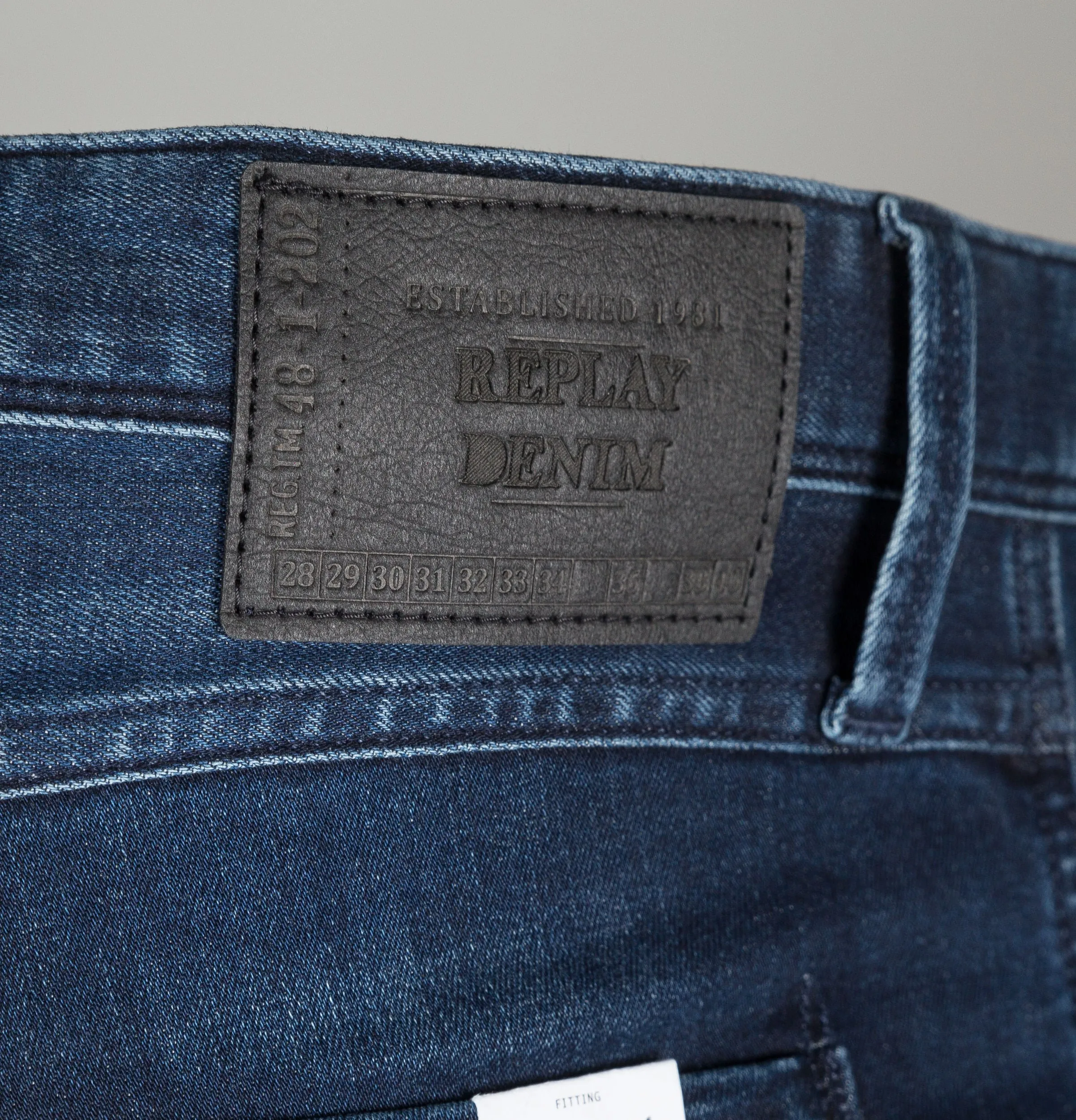 Replay Anbass Slim Fit Jeans