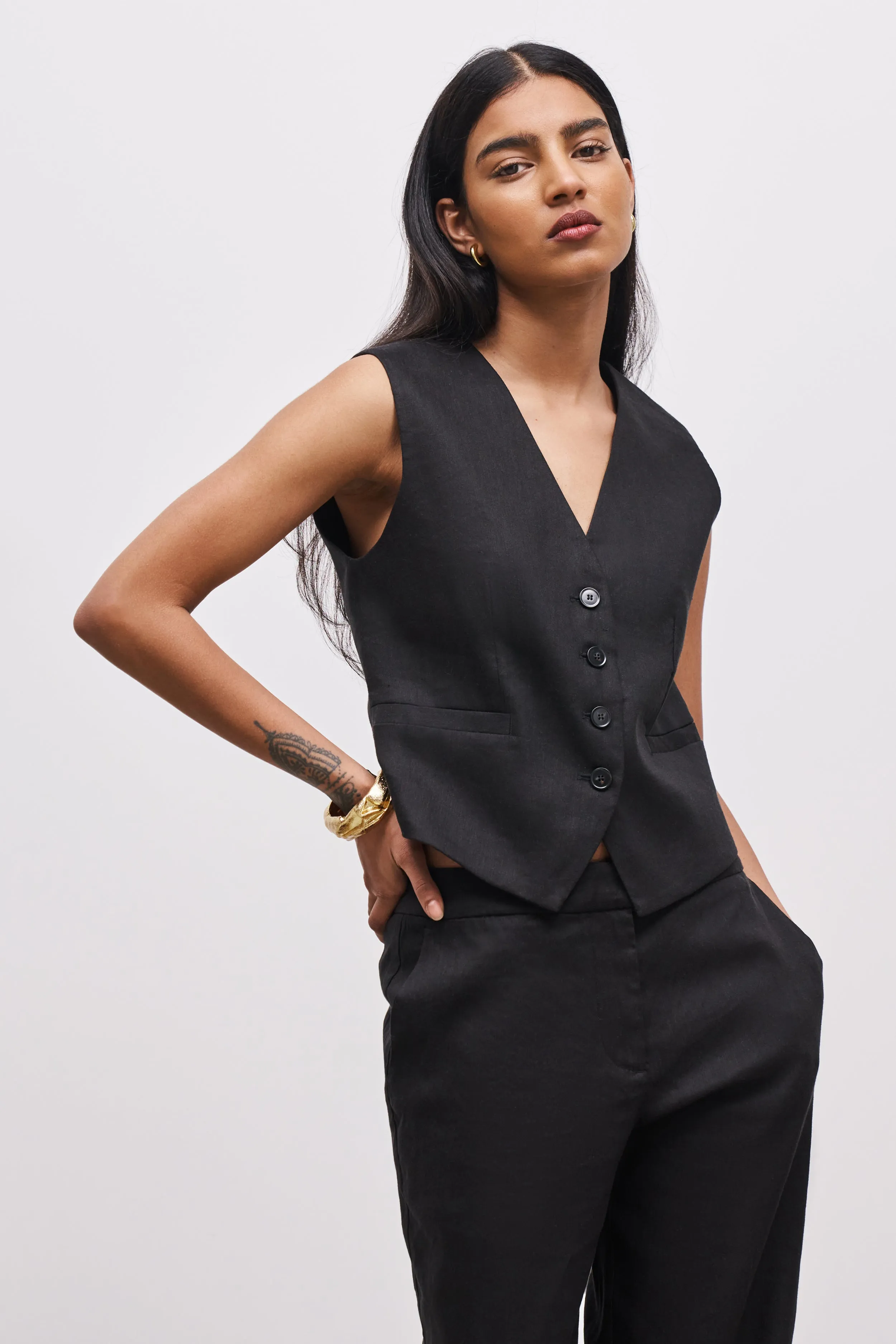 Straight Cut Linen Waistcoat - Black