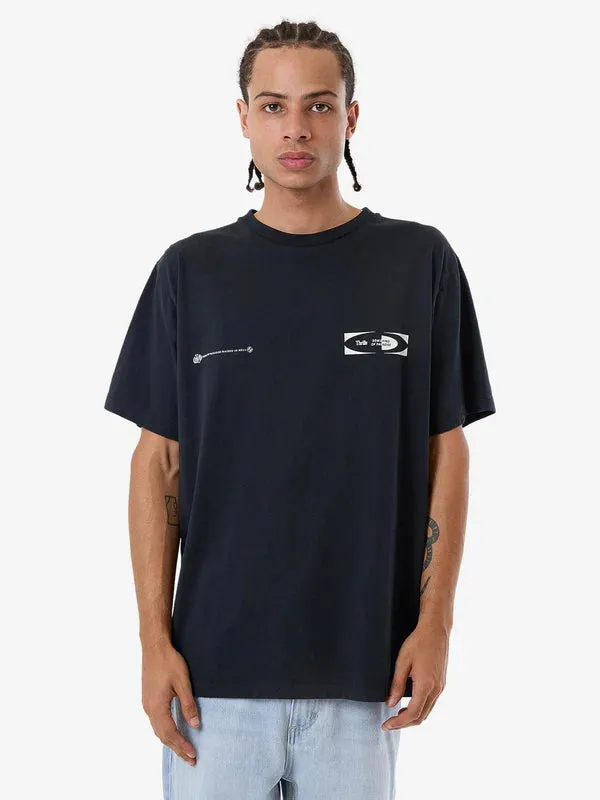 Thrills Shifting Sands Merch Fit Tee