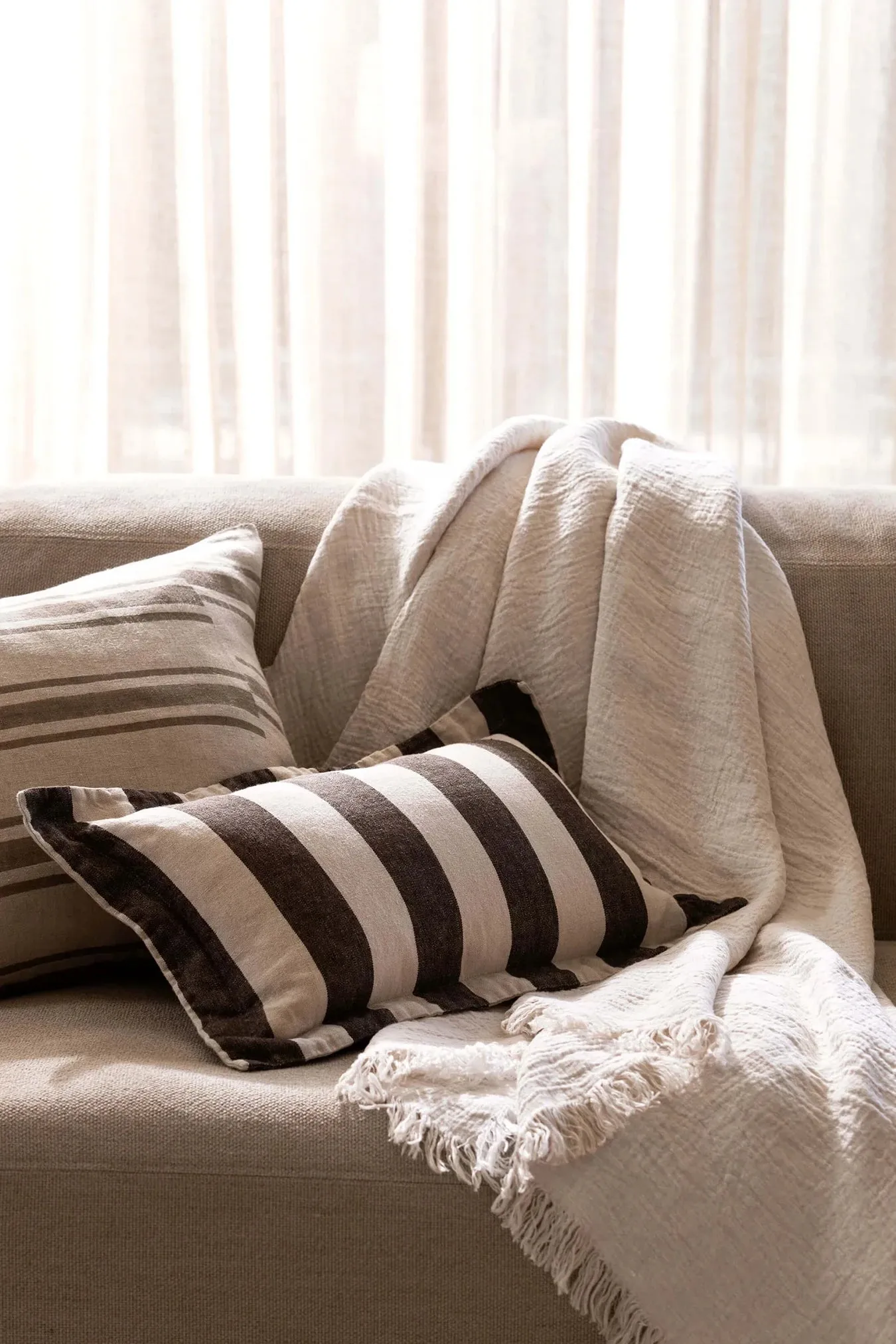 VOYAGE MINI CUSHION